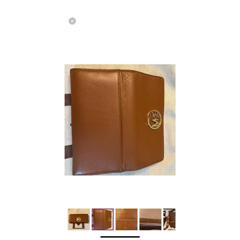 Michael Kors Fulton Carryall Leather Wallet Camel Brown Gold Hardware Classic